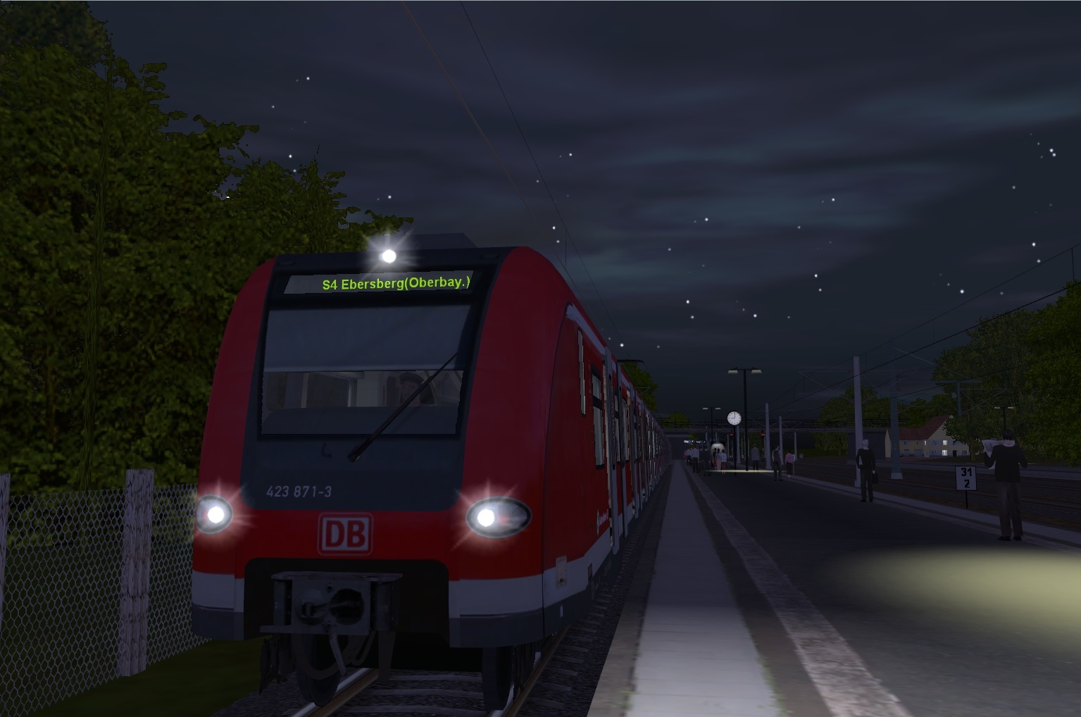 S4 nach Ebersberg bei Nacht